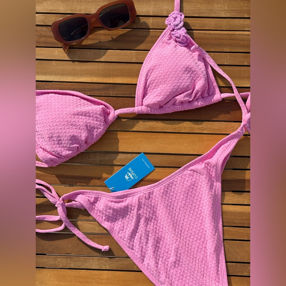 LARGE NWT CUPSHE Barbie Pink Adjustable String Bikini Set Floral Crochet Details